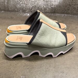 Sorel Women's Sage and Tan Platform Mules